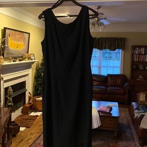 Liz Claiborne classic little black cocktail dress. Zipper back , size 10